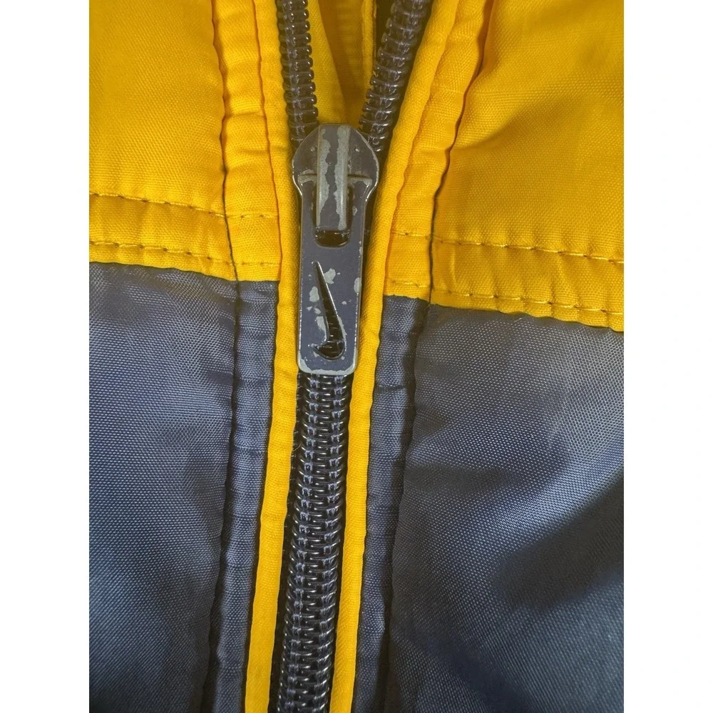 Nike‎ Puffer Hooded Jacket Navy And Yellow Kids Size 7